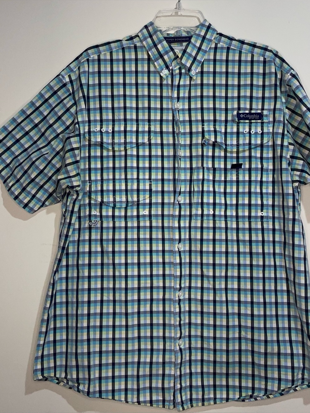 Columbia Professional Fishing Gear L Blue Green Plaid Short Sleeve Button Up